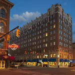 Hampton Inn Indianapolis Downtown Across From Circle Centre